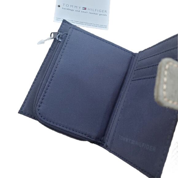 Tommy Hilfiger Faster Times French Wallet Logo Graphic NWT Tan - Picture 8 of 14